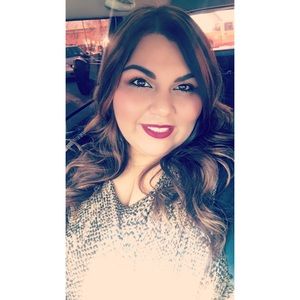 Meet your Posher, Mandy